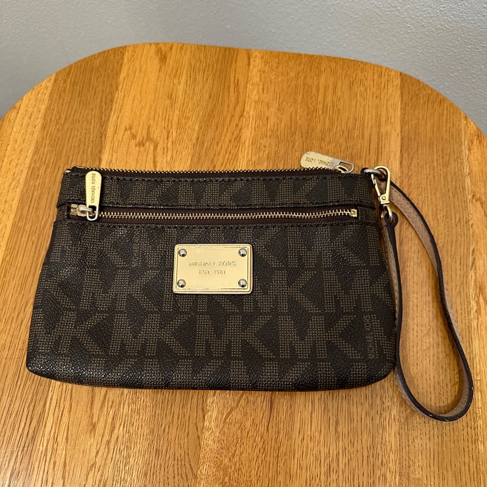 MK Michael Kors Wallet/Wristlet